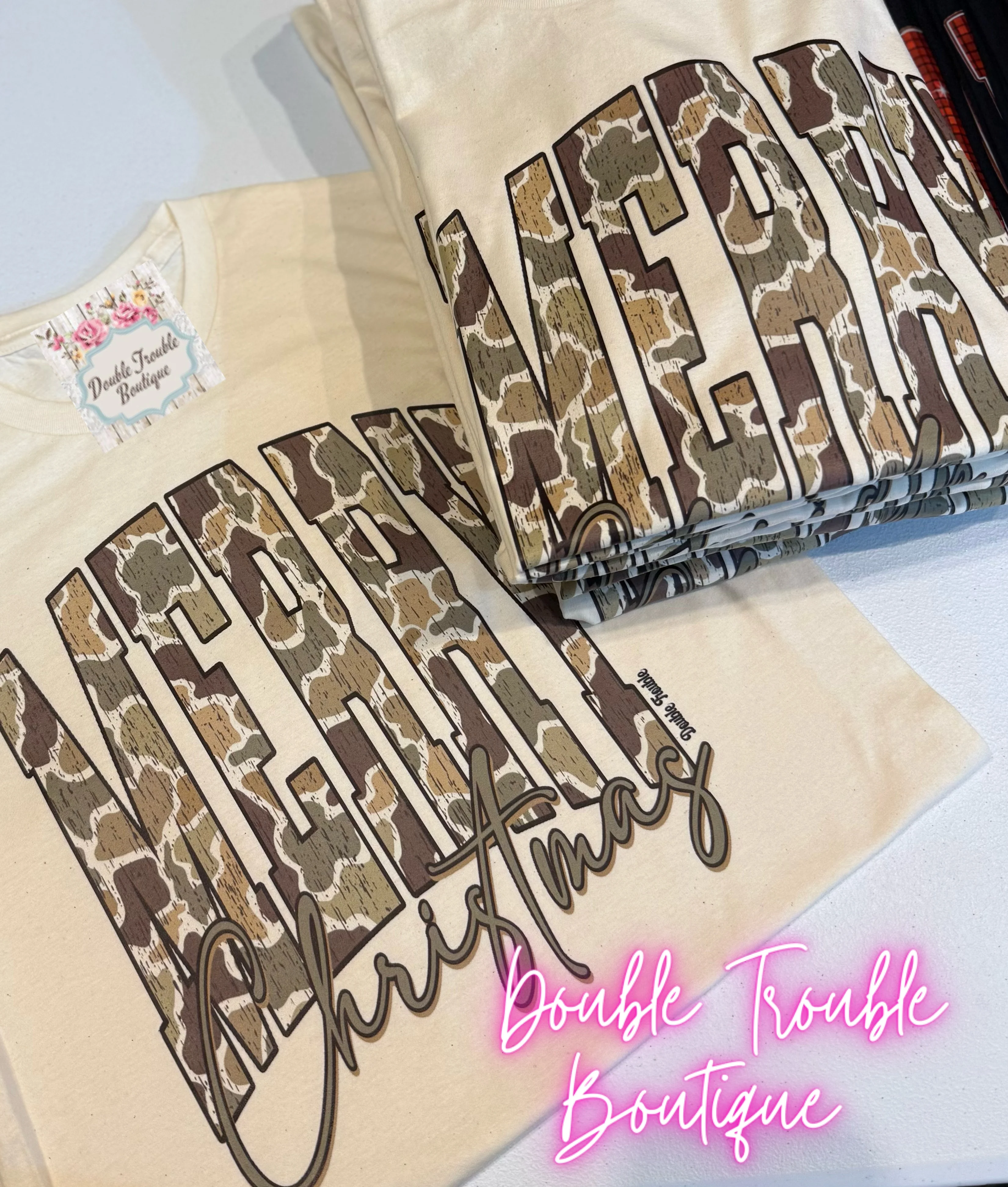 MERRY CHRISTMAS CAMO -GRAPHIC TEE - Image 5